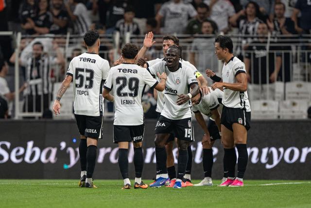 Beşiktaş'ın Hradec Kralove Maçı Zaferi Ve Oyuncuya Övgüler