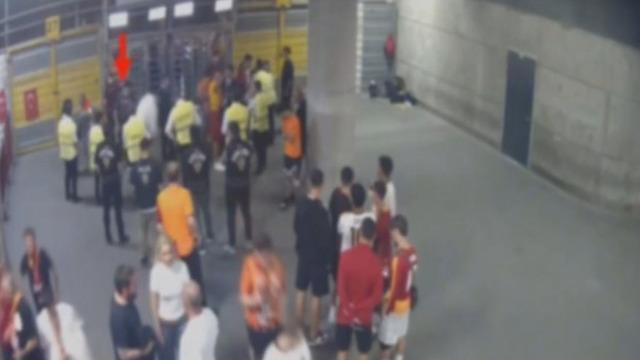 Galatasaray - Göztepe Maçında Karaborsa Bilet Satıcısı Tutuklandı