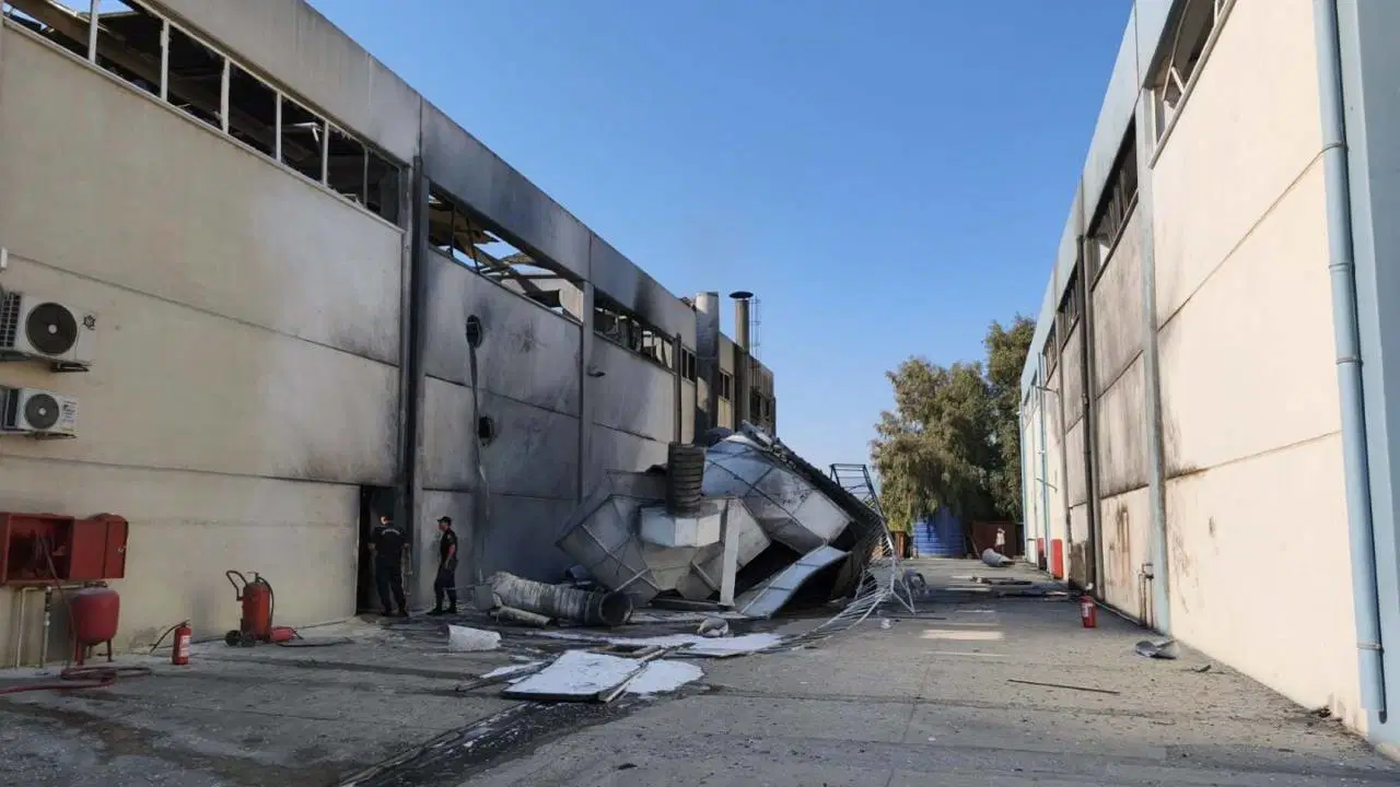 İzmir'de Metal Fabrikasında Patlama: 3'ü Ağır 7 İşçi Yaralandı