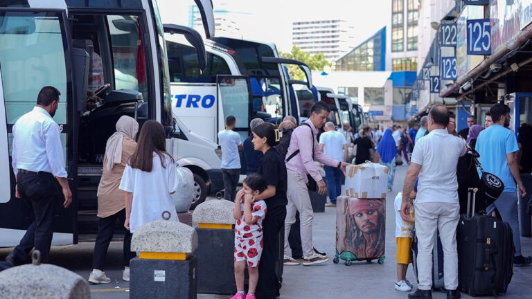 Bakan Ersoy’dan açıklama geldi: Kurban Bayramı tatili 9 gün olacak mı? – Son Dakika Türkiye Haberleri