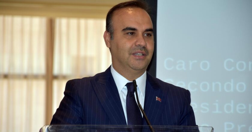 Savunma sanayinde yerlilik ve millilik Türkiye için mutlak bir zorunluluk