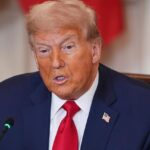 Son dakika… Trump tarife silahını yeniden çekti: Kanada mallarına yüzde 35 tarife! Ticaret savaşı kızışıyor…