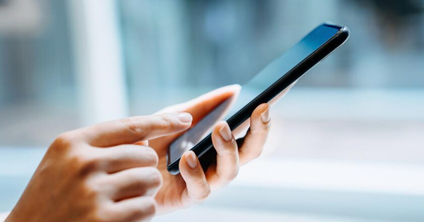 Güney Kore sınıflarda cep telefonu kullanımını yasaklıyor