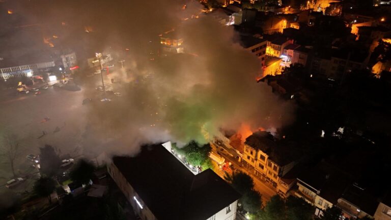 Kütahya’da iş yerinde çıkan yangın söndürüldü