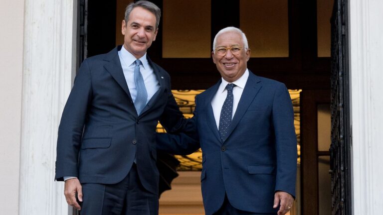 Miçotakis: AB’yi tehdit edenler Avrupa savunmasına dahil olamaz