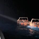 Yunanistan 32 düzensiz göçmeni Türk karasularına geri itti