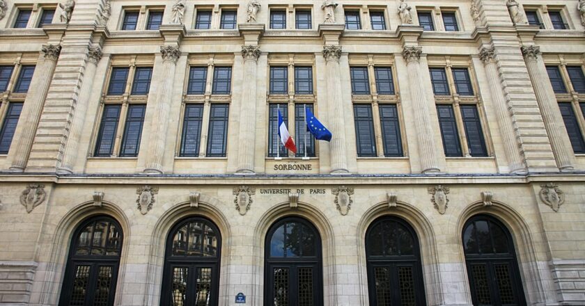 Fransa’da üniversitelerde artan nefret söylemi: Sorbonne Üniversitesi yasal işlem başlattı