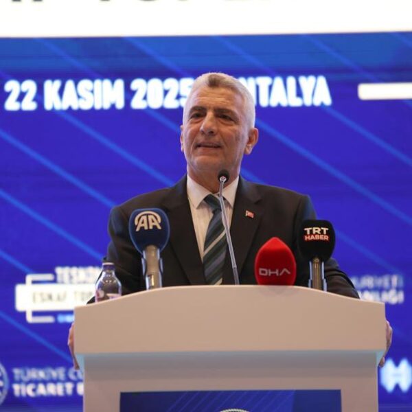 Ticaret Bakanı Ömer Bolat: “Esnafa sağlanan krediler 148 milyar lirayı buldu”